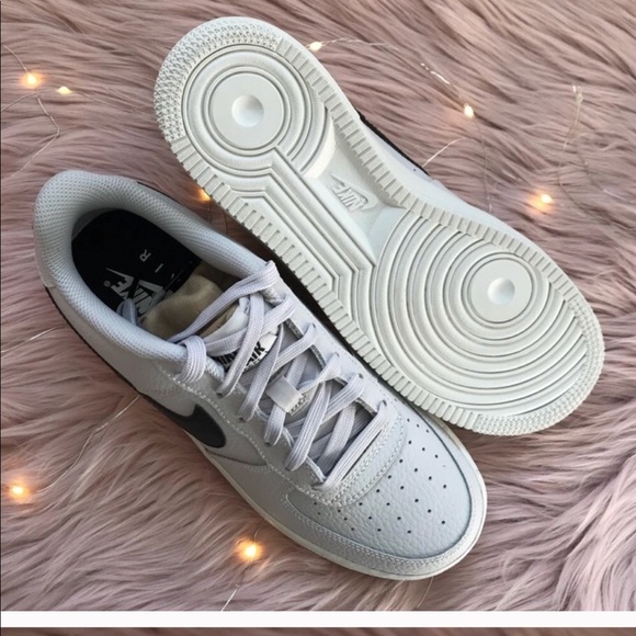 Nike air force 1 low sneaker rare. - Picture 5 of 7